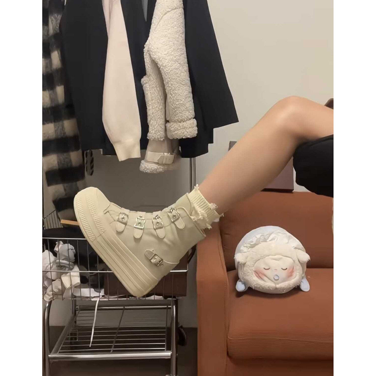 バックルエッジハイソールスニーカーブーツ