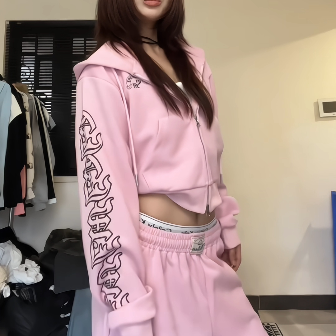 フレイムロゴ クロップドスウェットセットアップ