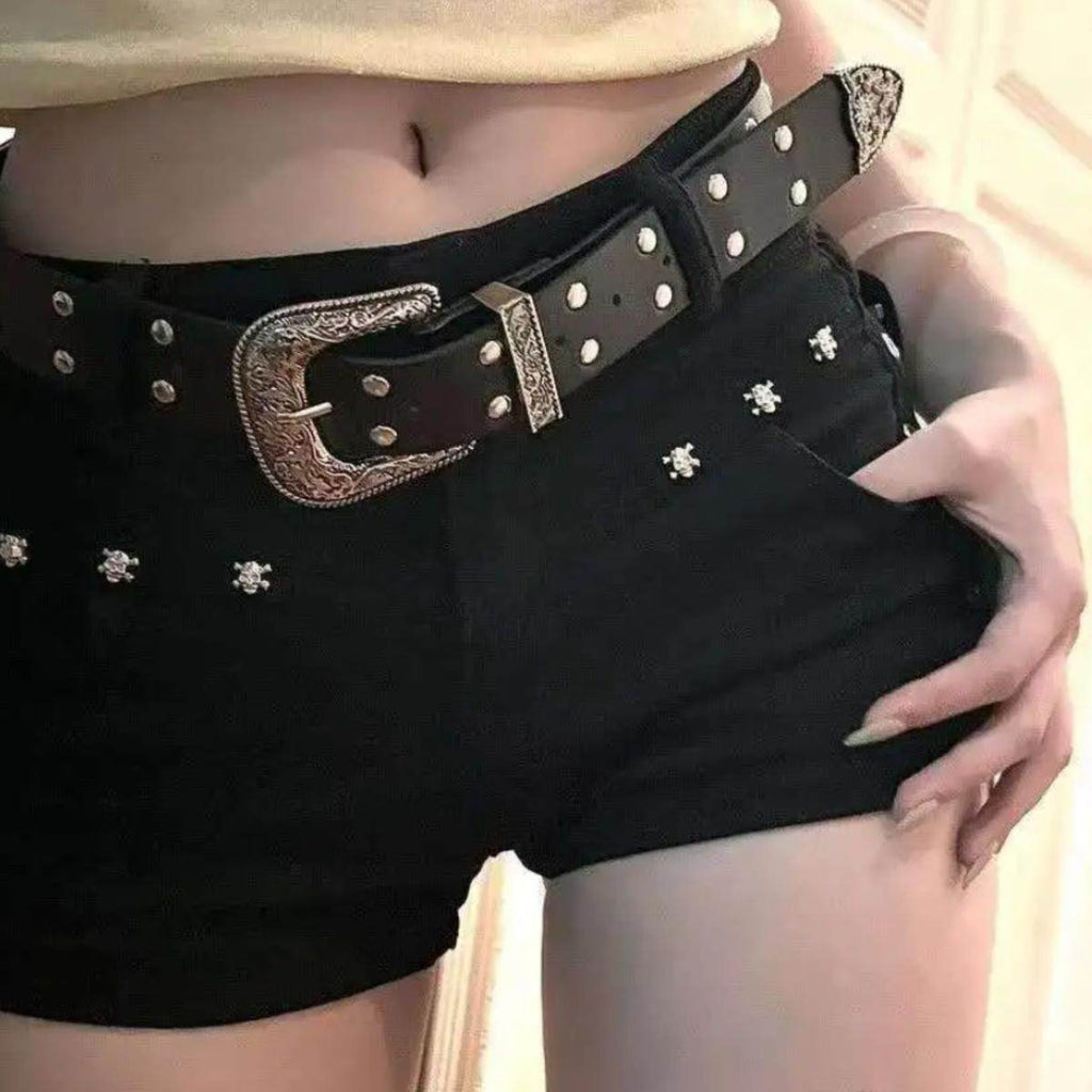 ロックテイスト スタッズベルト付きブラックパンツ