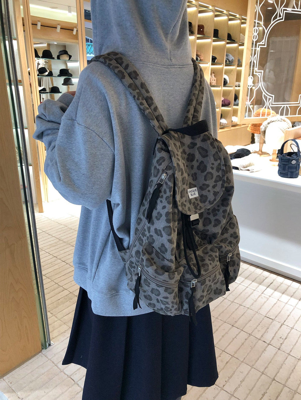 フラップデザインミニリュック