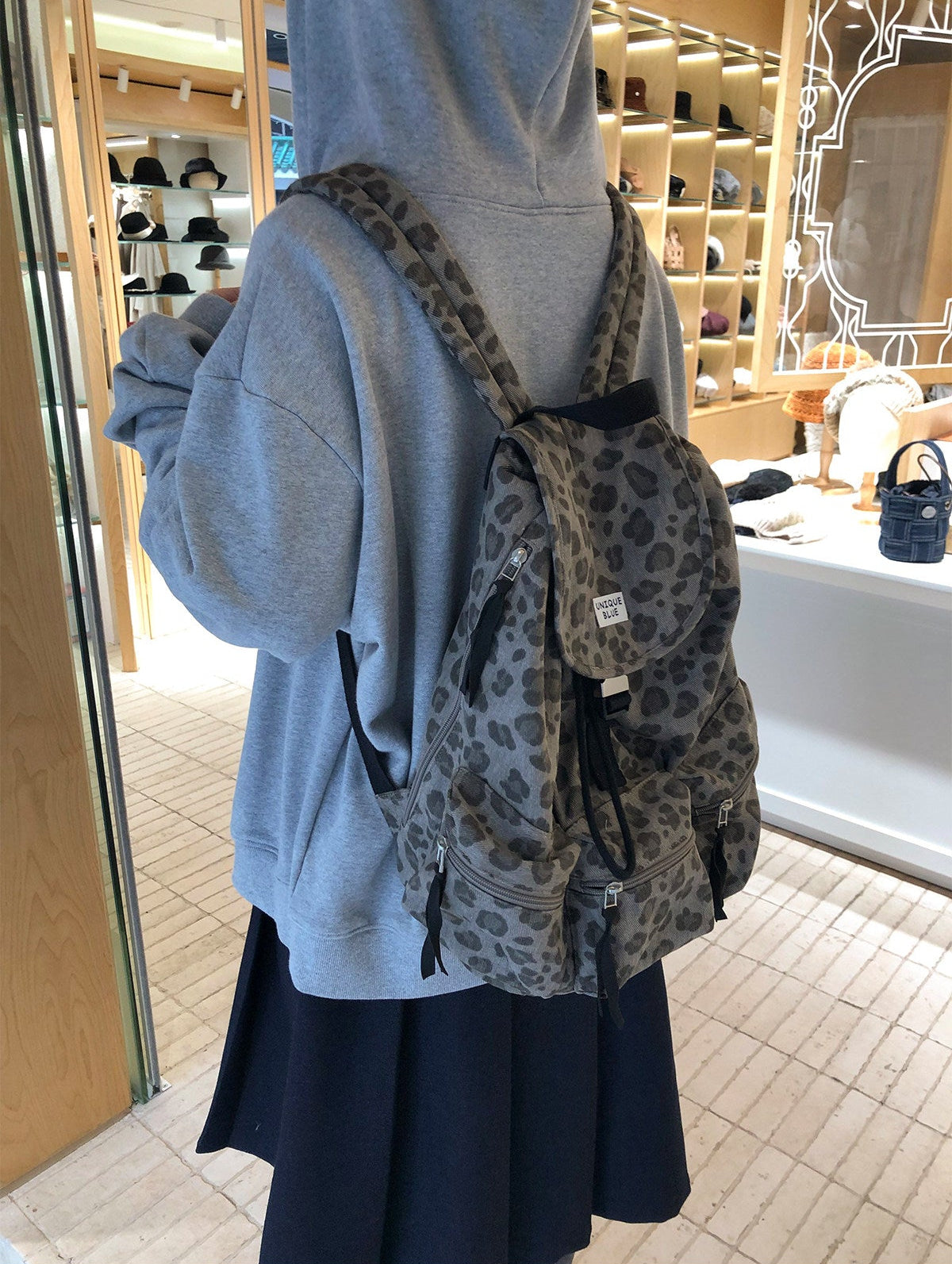 フラップデザインミニリュック