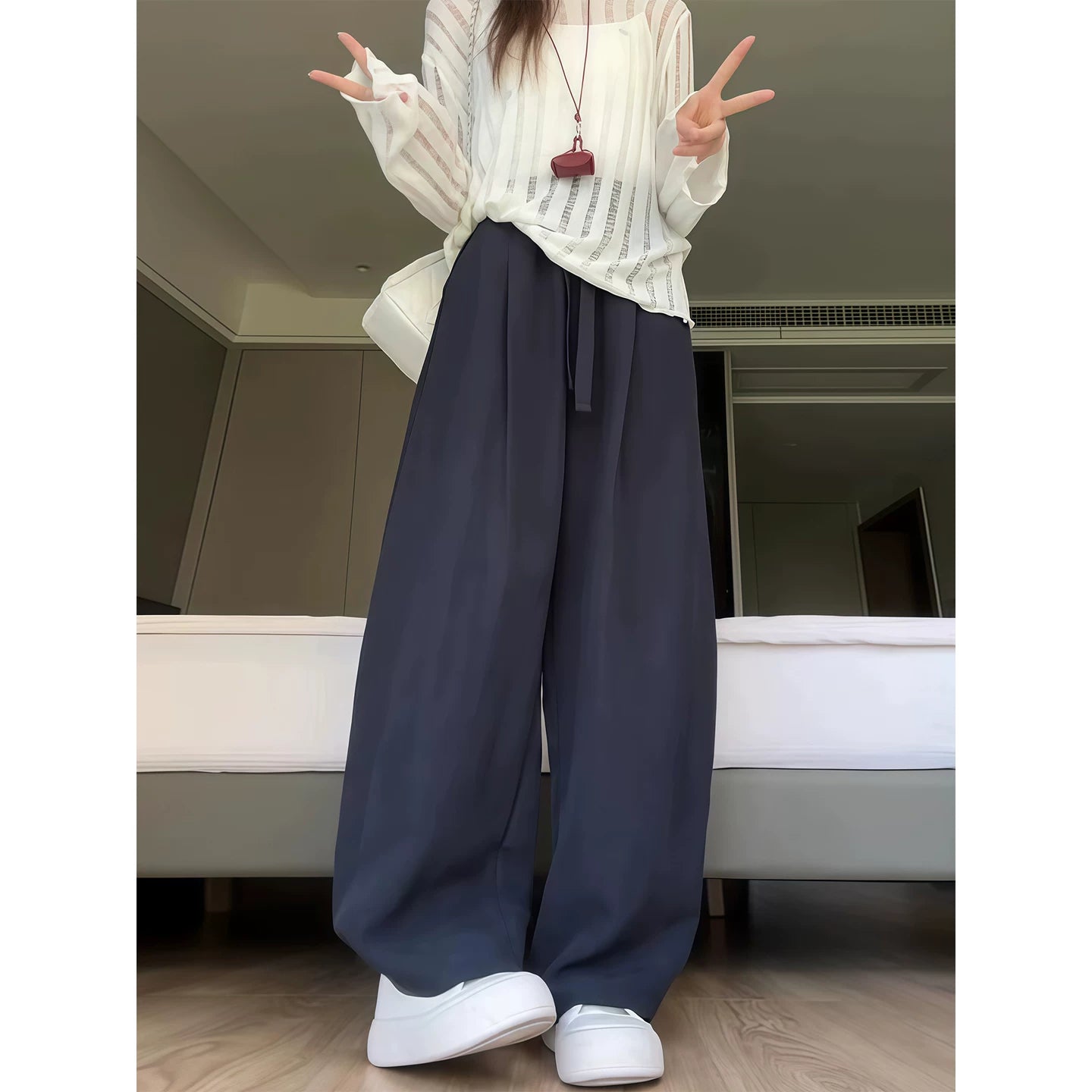 ストレートルーズイージーパンツ
