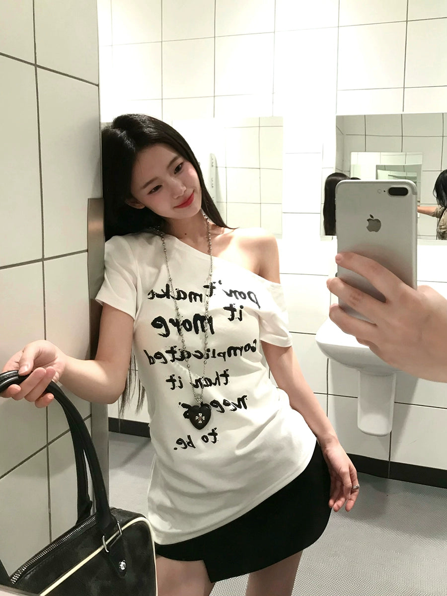 アシメオフショルレターTシャツ
