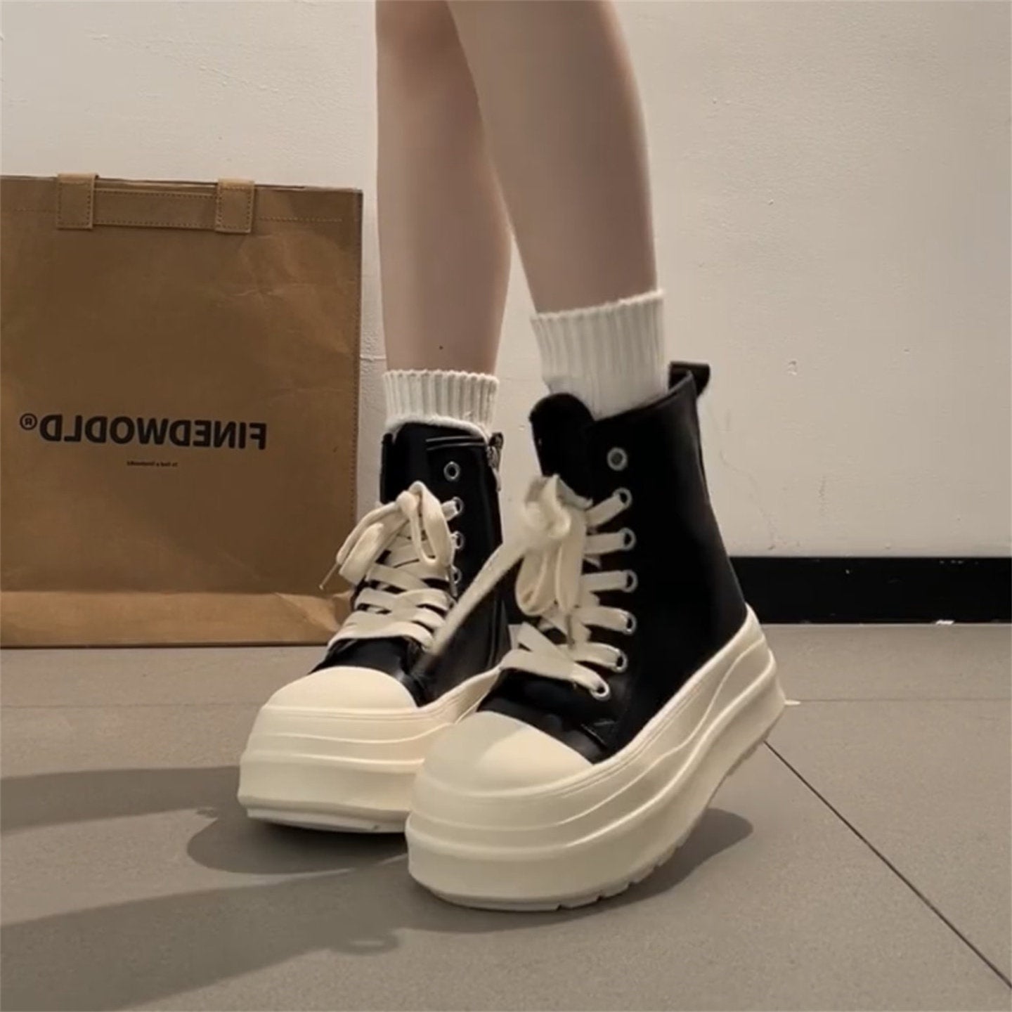 厚底ハイカットスニーカー