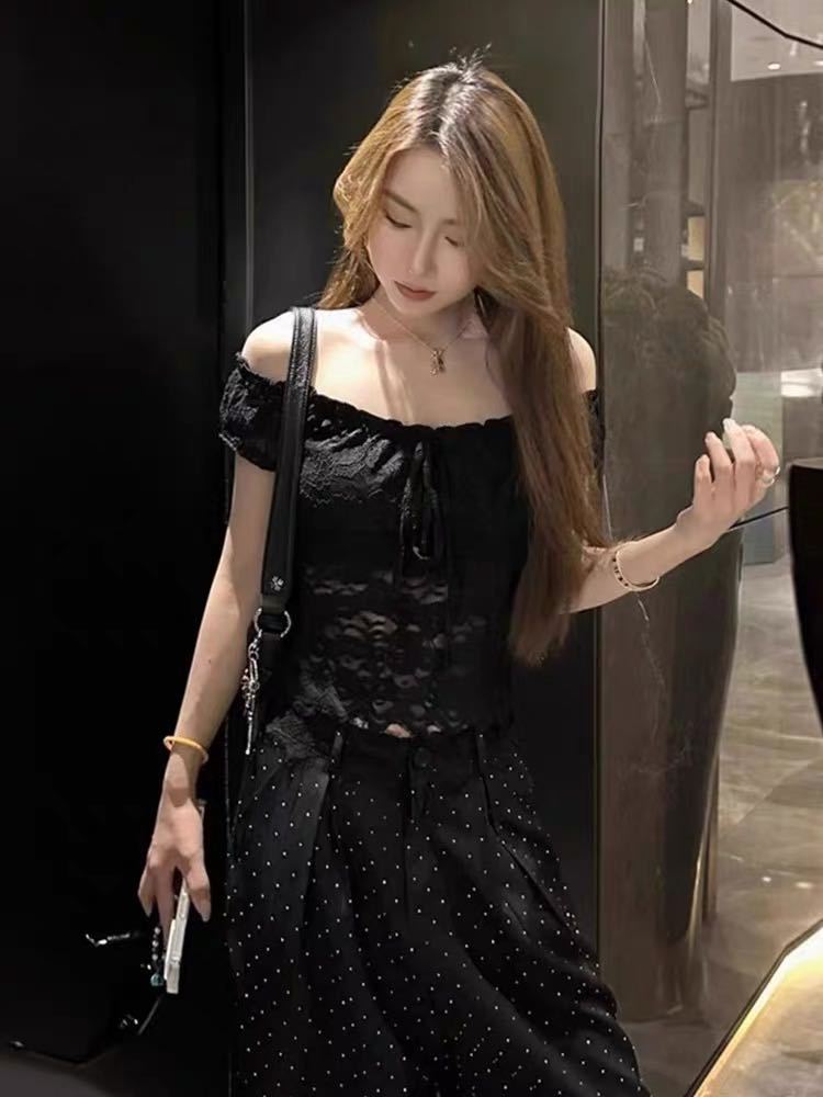 レースリボンスリムフィットトップス