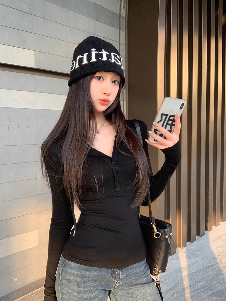 フード付きスリムフィットヘンリートップス