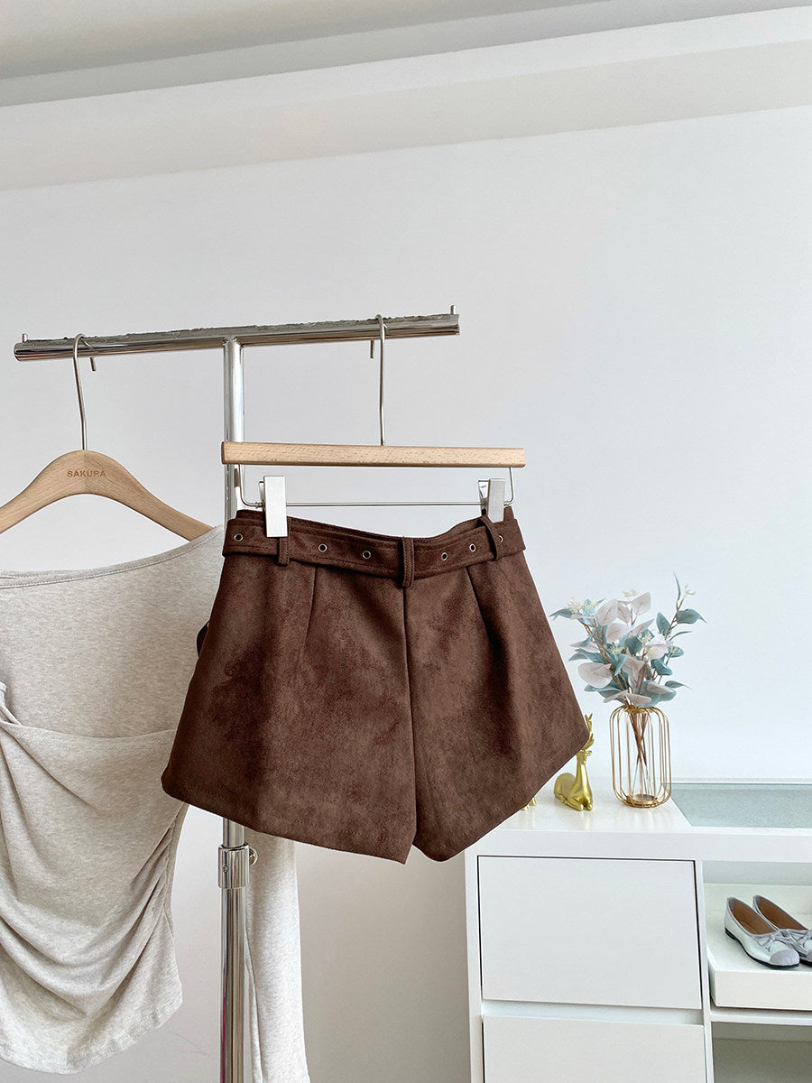 ヴィンテージスタッズレザーショートパンツ