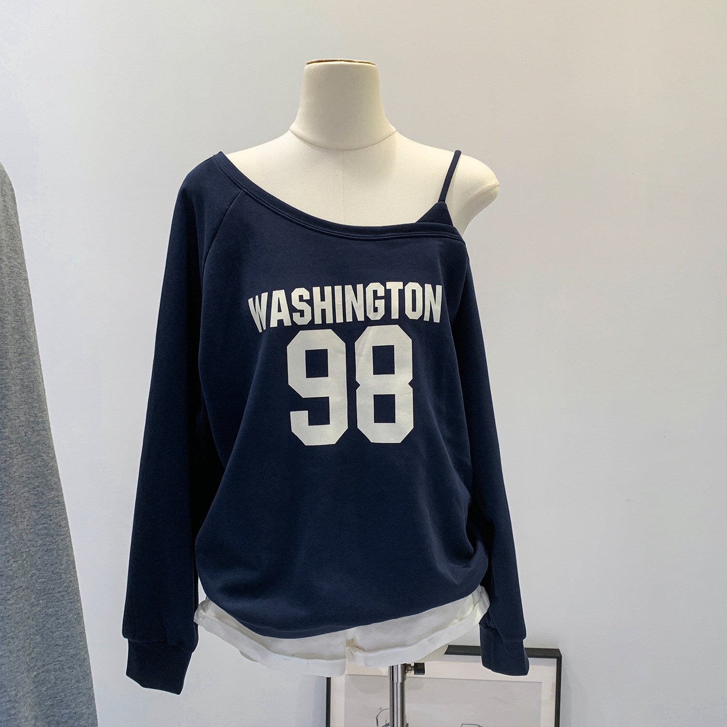 ナンバリング ワンショルスウェット