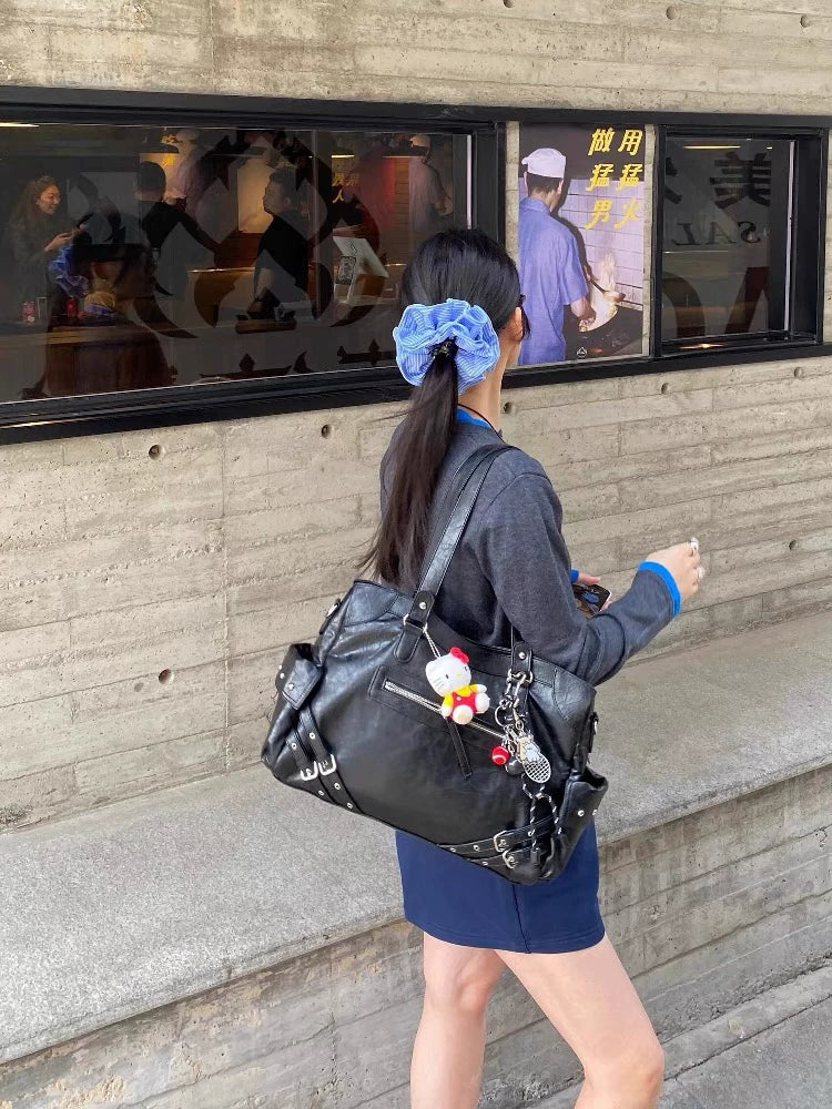 ヴィンテージレザーショルダーバッグ