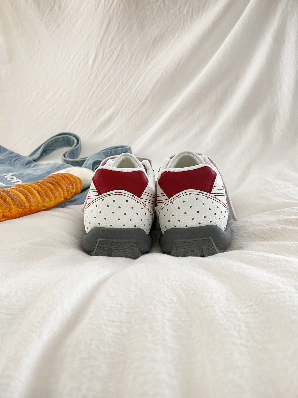 レトロローカットスニーカー