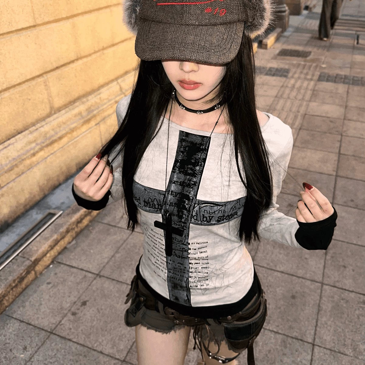 ダーククロスロングTシャツ
