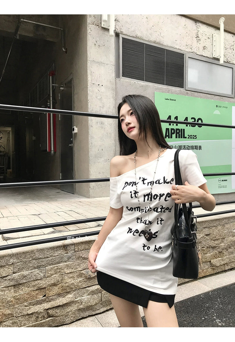 アシメオフショルレターTシャツ