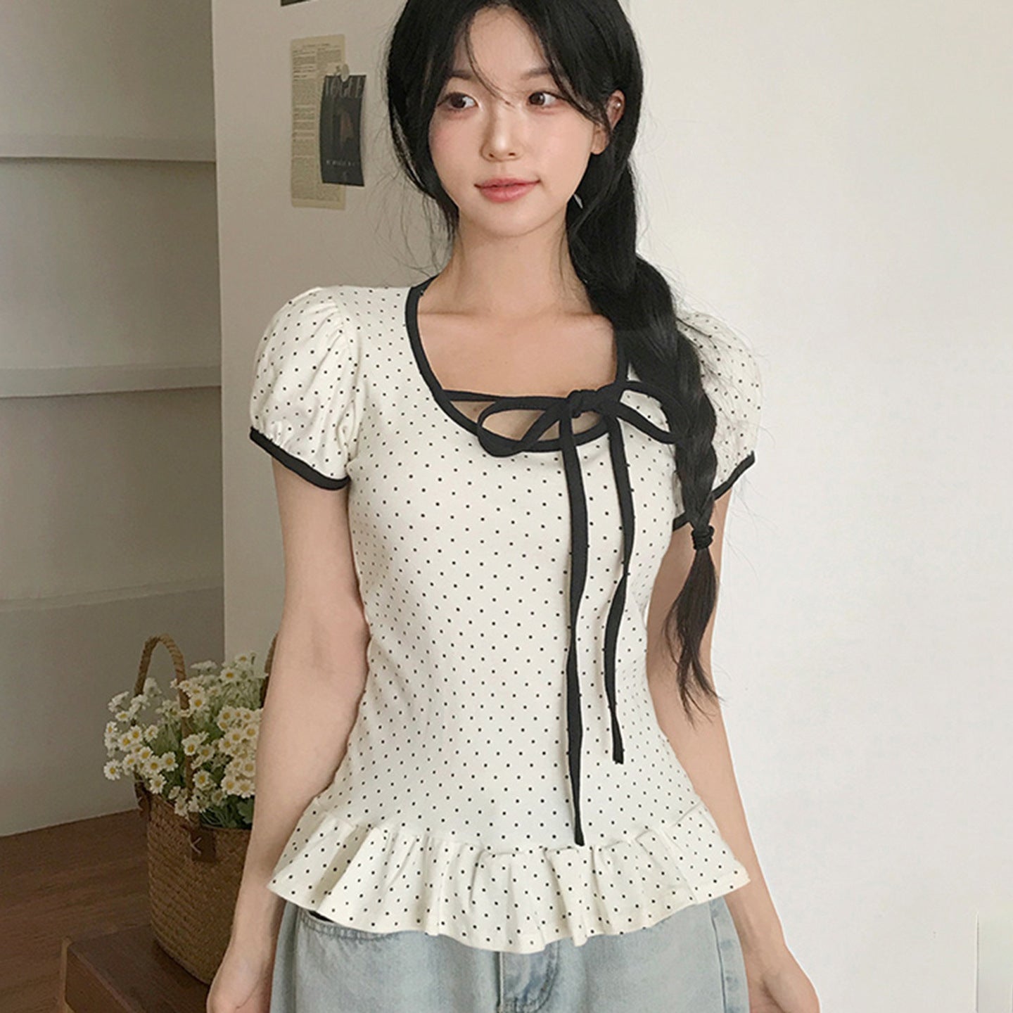 ドットフリル スクエアネックTシャツ