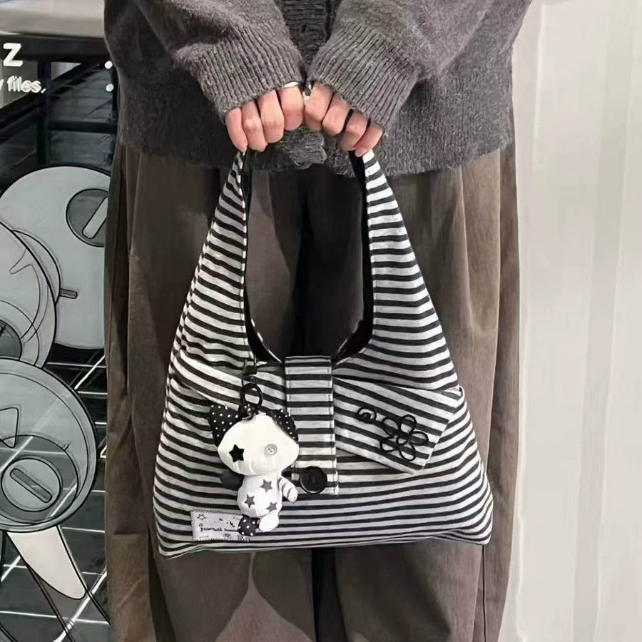 カジュアルボーダーアクセントトート